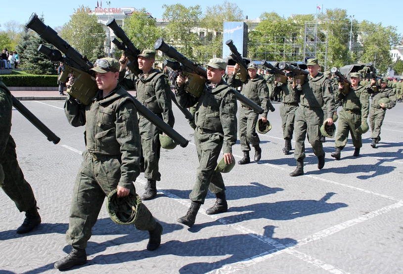 Russia is afraid? Withdraws military equipment from Crimea