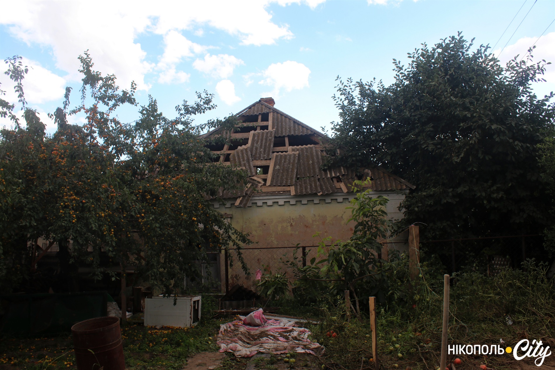 Consequences of shelling of private residential buildings in Nikopol 