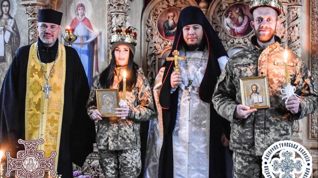 A couple of military personnel got married in the Nikopol church