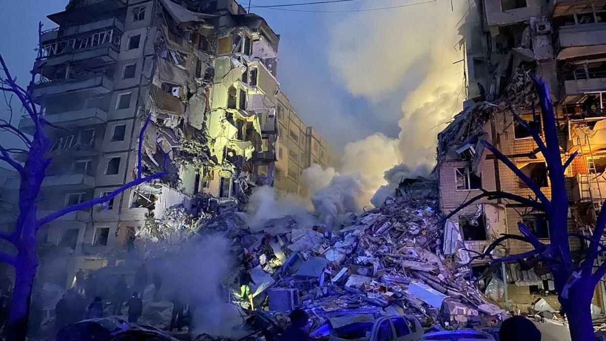 39 people were rescued in Dnipro: another 43 people are being searched under the rubble of the destroyed building