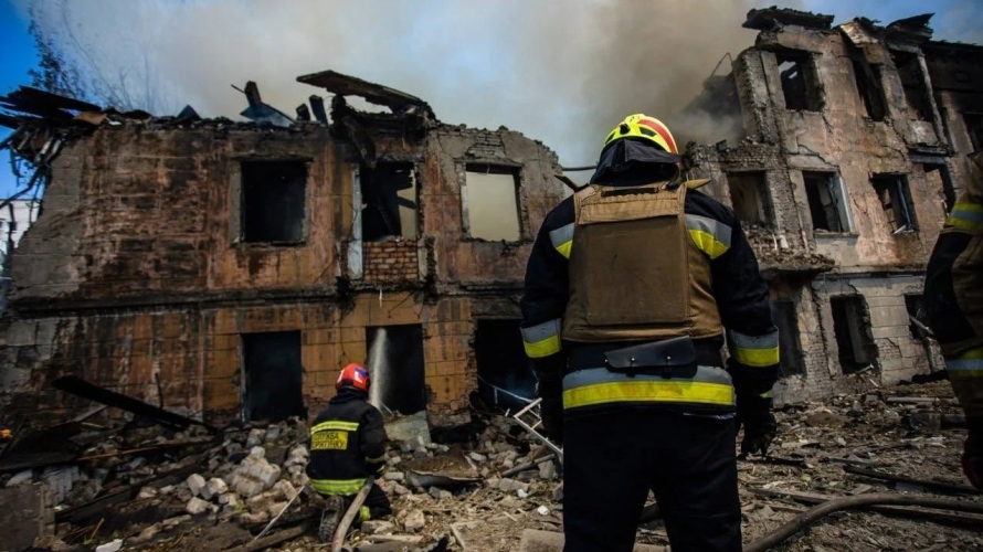 Destroyed transport company, fires and damaged houses: the police spoke about the consequences of the missile attack on the Dnipro