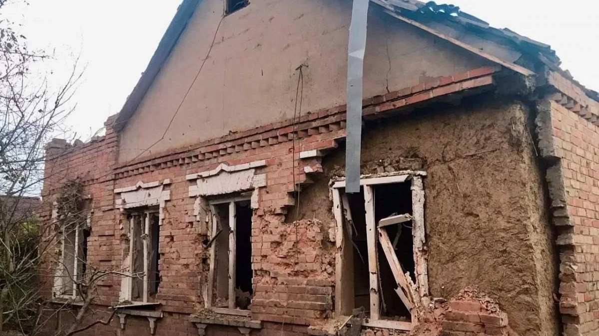 Nikopol was shelled three times at night with barrel artillery: houses, a school and shops were damaged