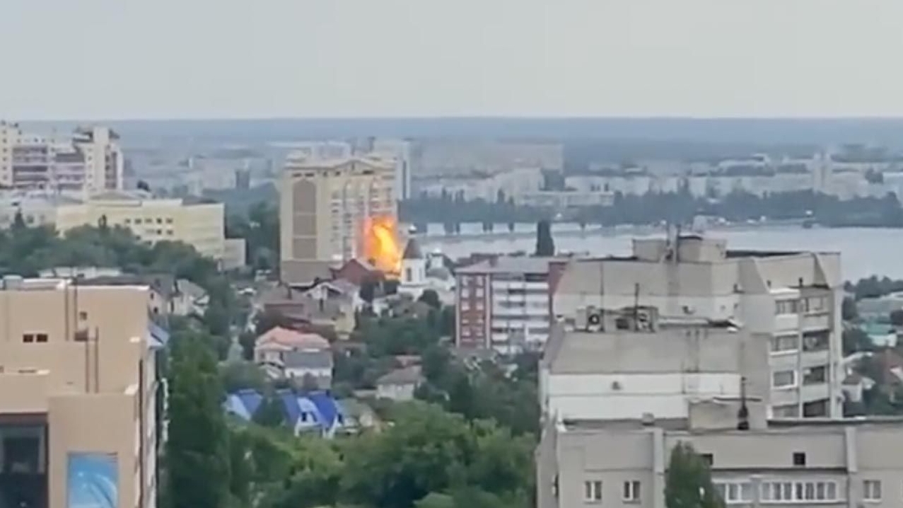 Drone attack on Moscow in the business district. The Expocenter office building was damaged [VIDEO]