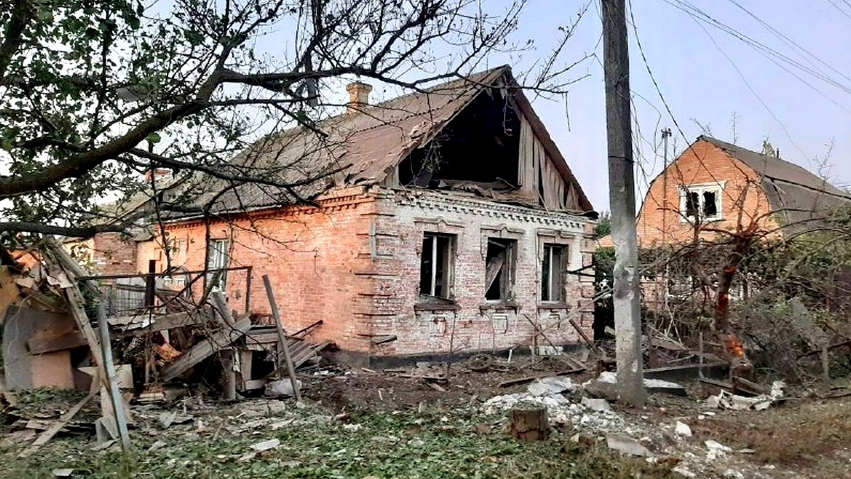 Night attack on Nikopol: damaged houses, an enterprise, an educational institution and cars