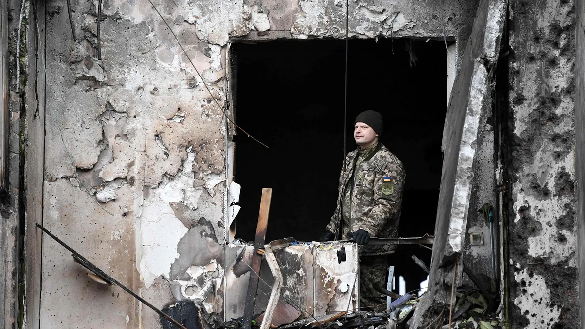 Рашисти побачили фотографії розбомбованої України. Реакції шокують