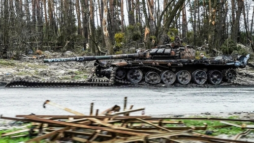 Міноборони: росіяни обмінюють деталі танків на алкоголь