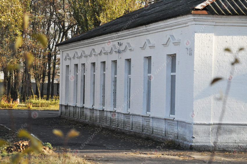 Топ-10 найстаріших шкіл у місті Дніпро