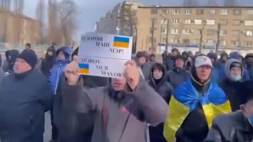 росіяни блокують виїзд з Мелітополя. Роздягають людей