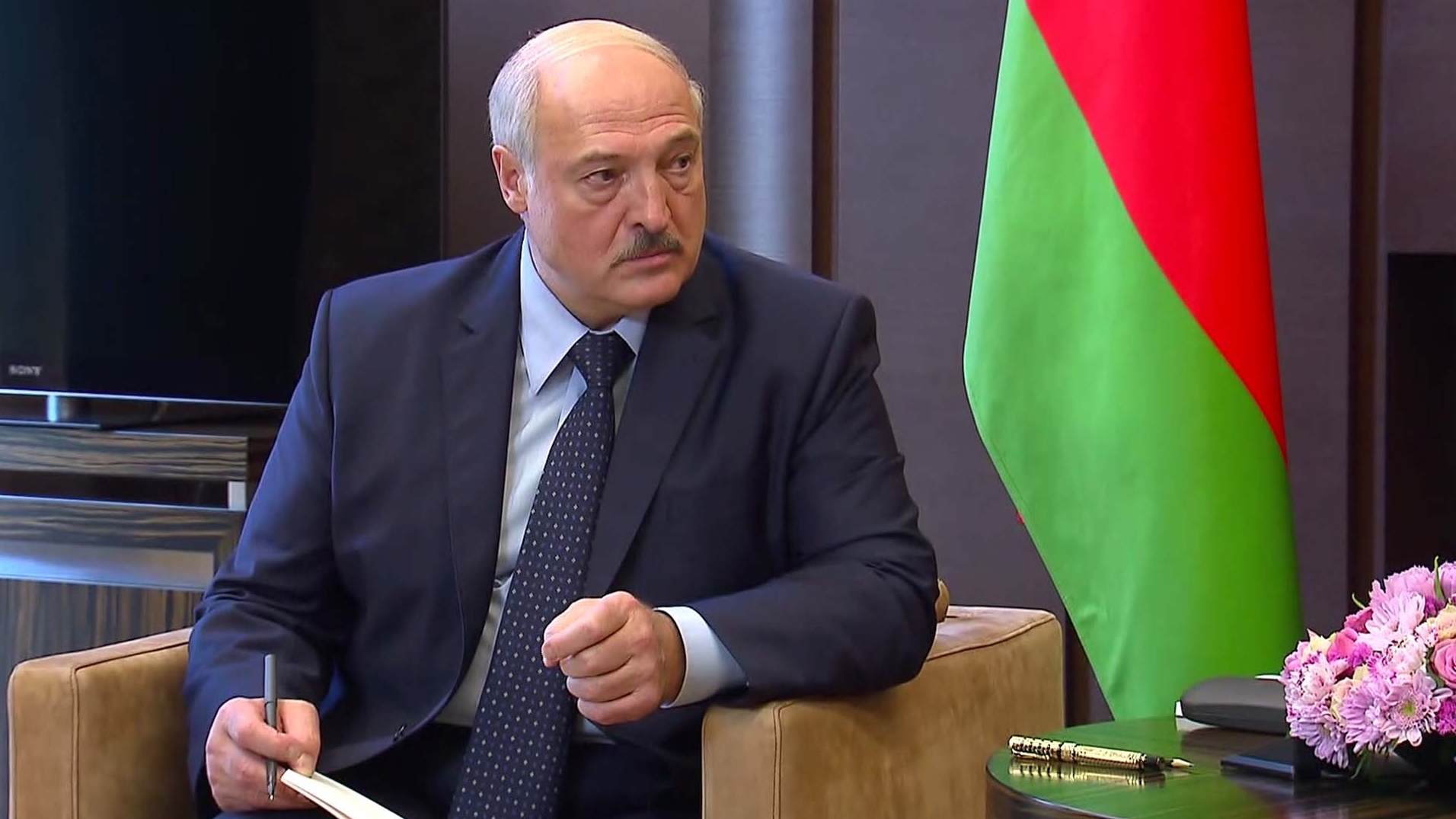 Лукашенко погрожує Заходу. Білоруські літаки транспортуватимуть ядерну зброю