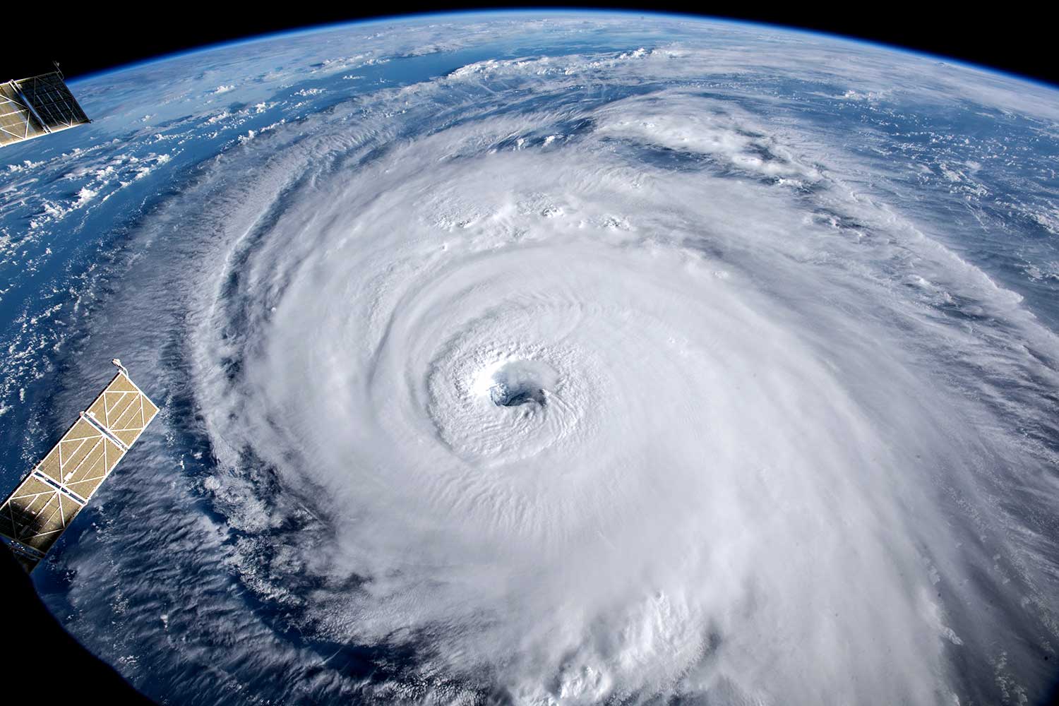 Охолодження океанів зупинить урагани? Небезпечний міф розвінчано