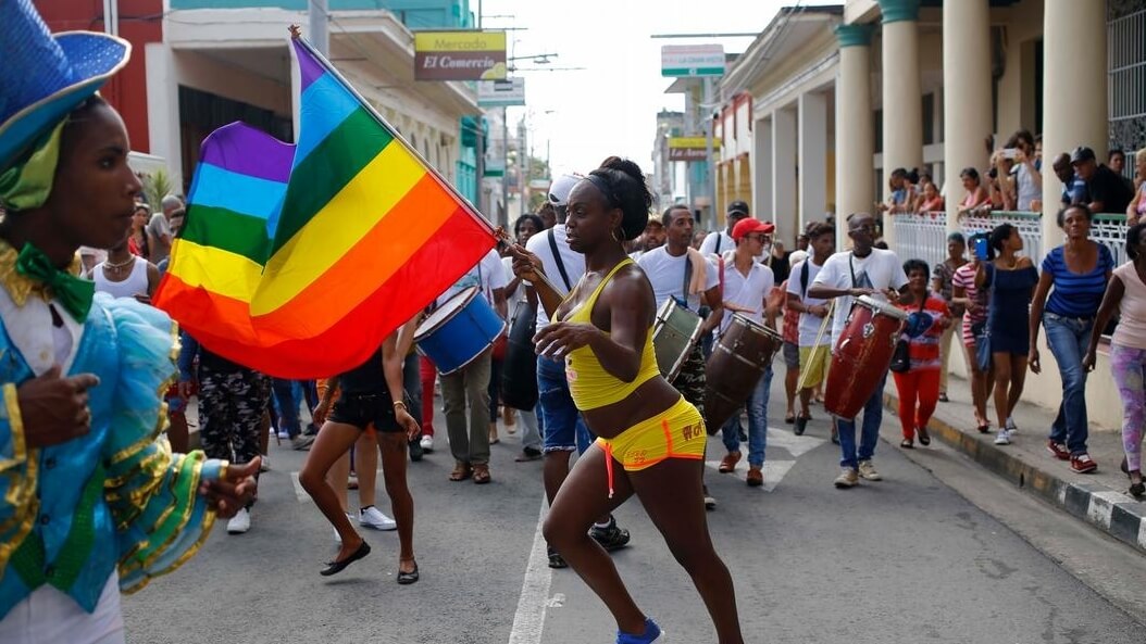 На Кубі провели референдум щодо легалізації одностатевих шлюбів