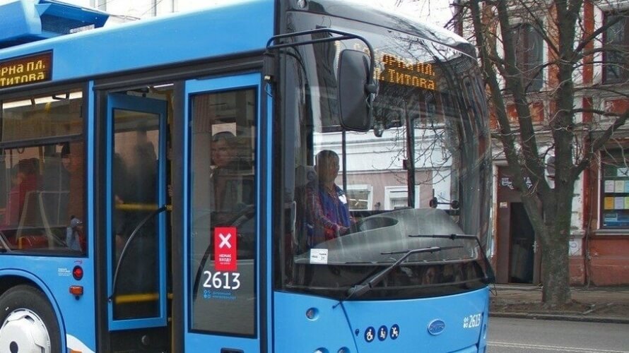 У Дніпрі 8 грудня зупинено  рух трамваїв та тролейбусів