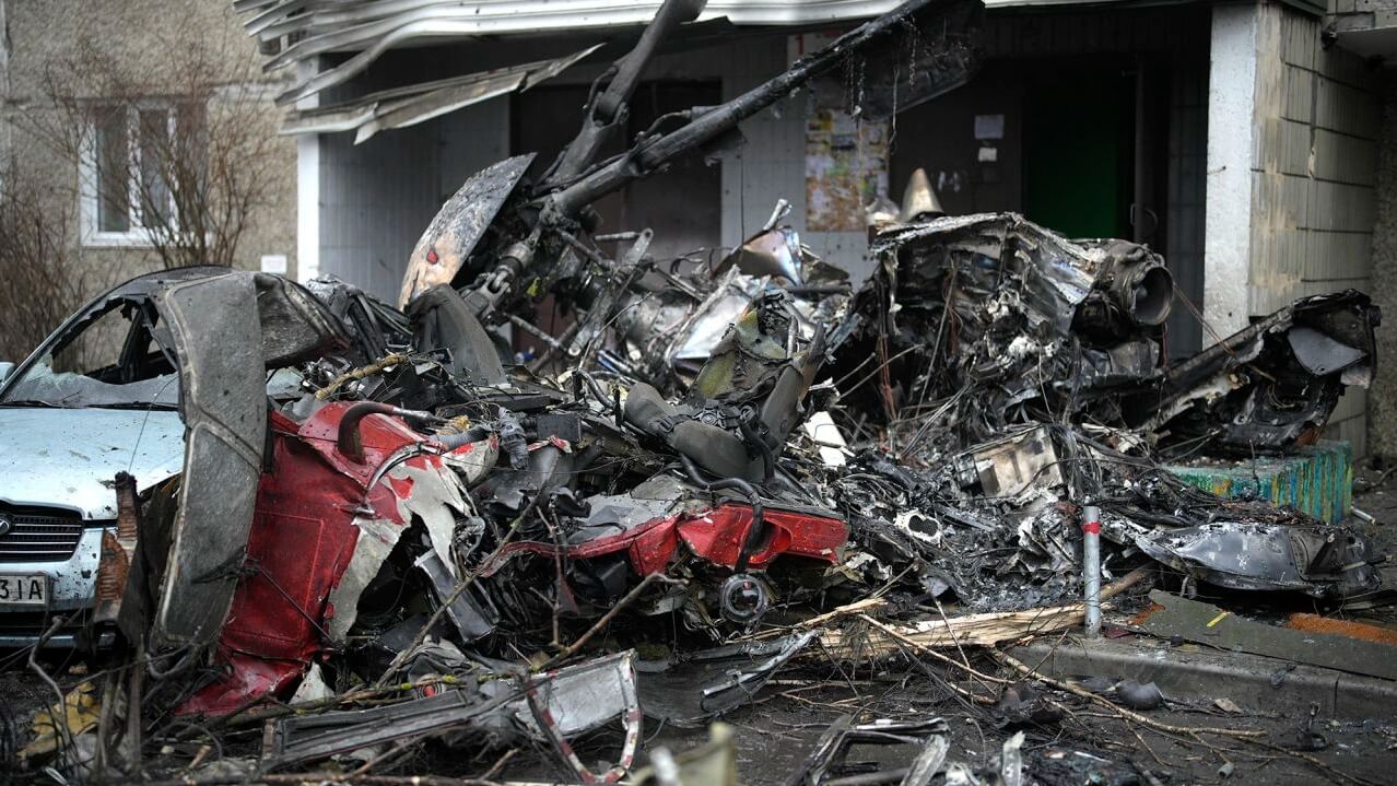 Внаслідок аварії гелікоптера під Києвом загинули 16 осіб, у тому числі міністр внутрішніх справ України