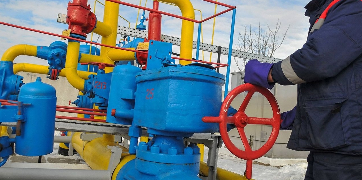 Росія призупинила постачання газу до Польщі