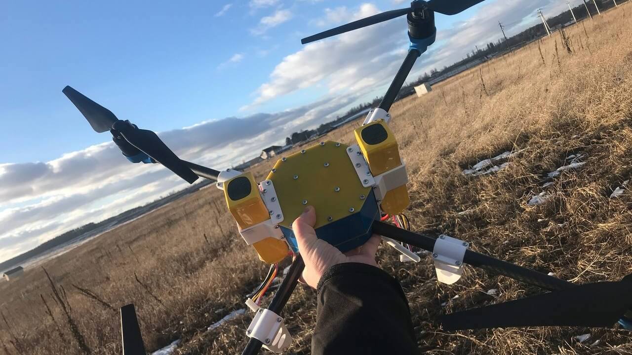 Вивчення можливостей використання дрона з камерою