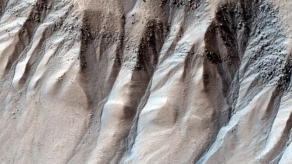 Вперше яри були виявлені на Марсі в 2000 році вченими: яке їх походження?