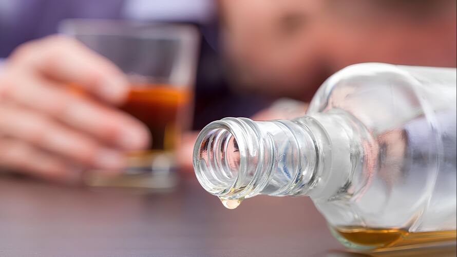 Двоє підлітків на Дніпровщині отруїлися алкоголем