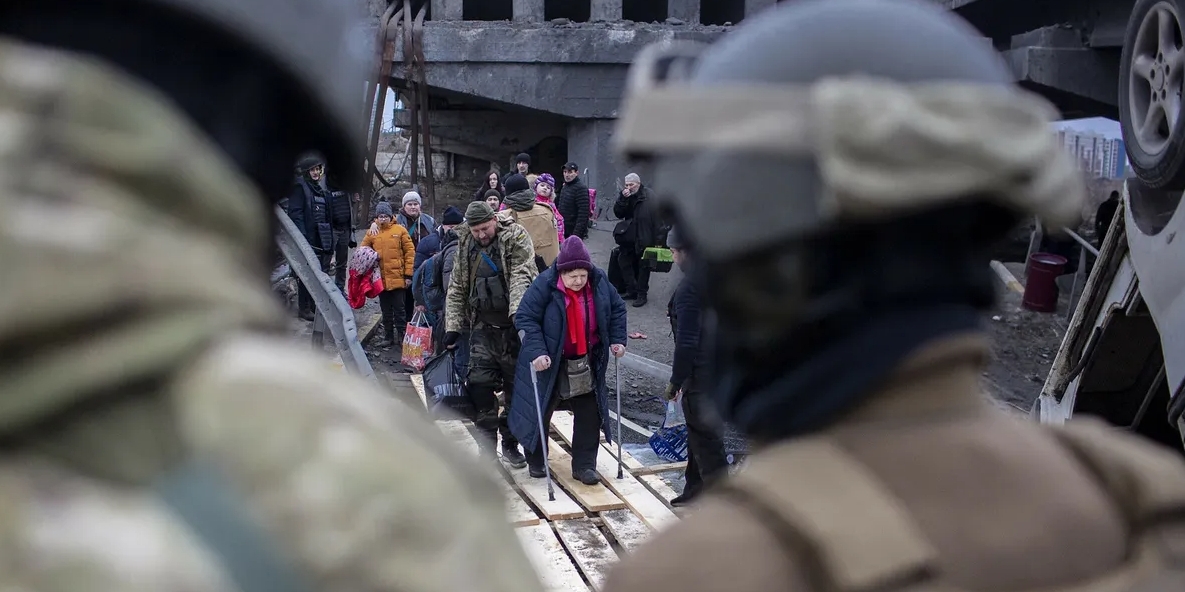 Колишній командир полку Азов: Збройні сили розробляють плани розблокування Маріуполя