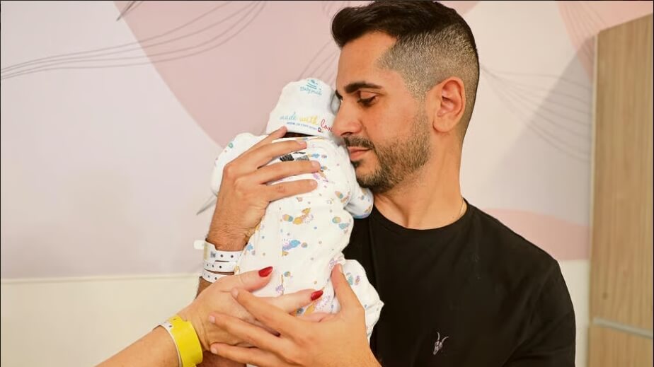 В Ізраїлі вперше представник ЛГБТ-спільноти став батьком-одинаком