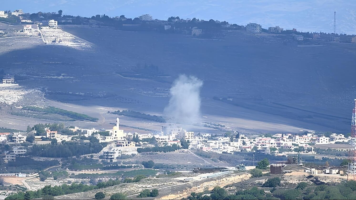 По півночі Ізраїлю бойовики Хізбалли випустили 20 ракет