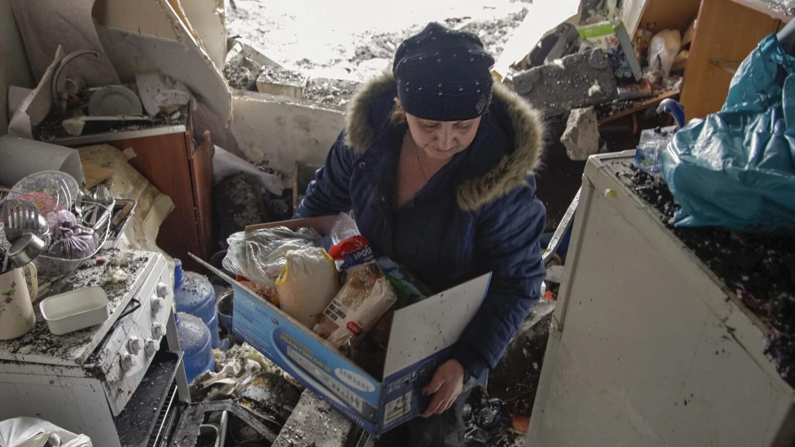 Донецьк. Без води, у смітті, зі щурами та космічними цінами - як живуть жителі окупованого Донецька