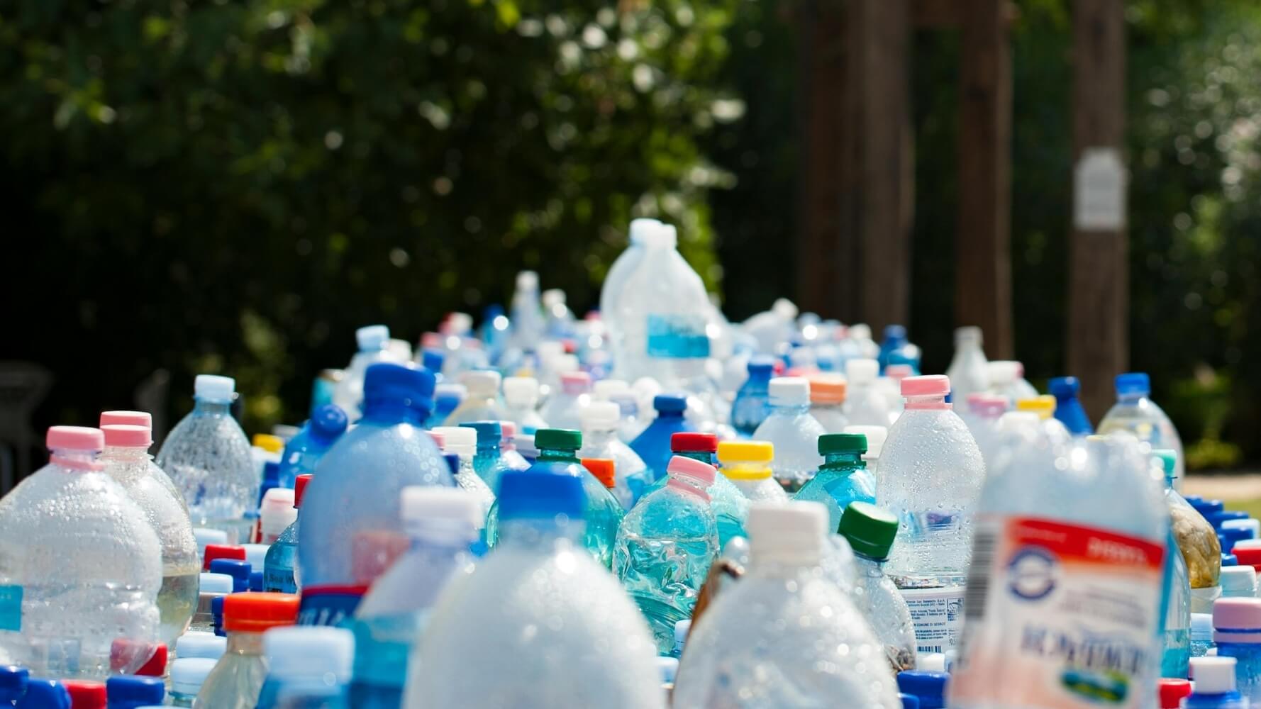 ЄС планує масштабні зміни в правилах пакування: одноразовий пластик під забороною