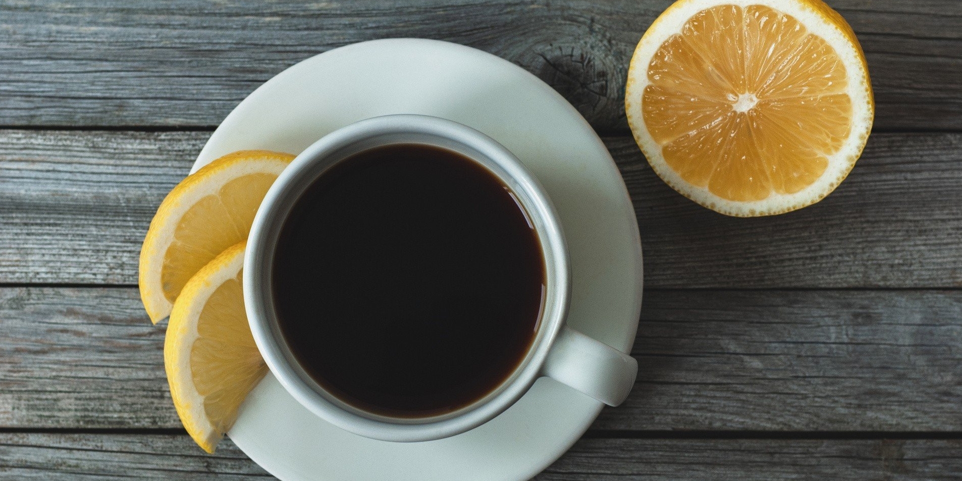 Кава з лимоном - чому варто пити каву з лимоном?