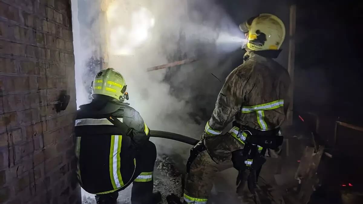 Вогнеборці ліквідували нічну пожежу на приватній території у Нікополі