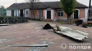 Окупанти знову обстріляли Нікополь: пошкоджені житлові будинки, ліцей та інші обєкти