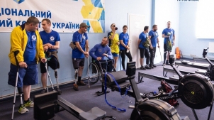 Активно провели час: ветерани Дніпровщини тренувалися з паралімпійцями