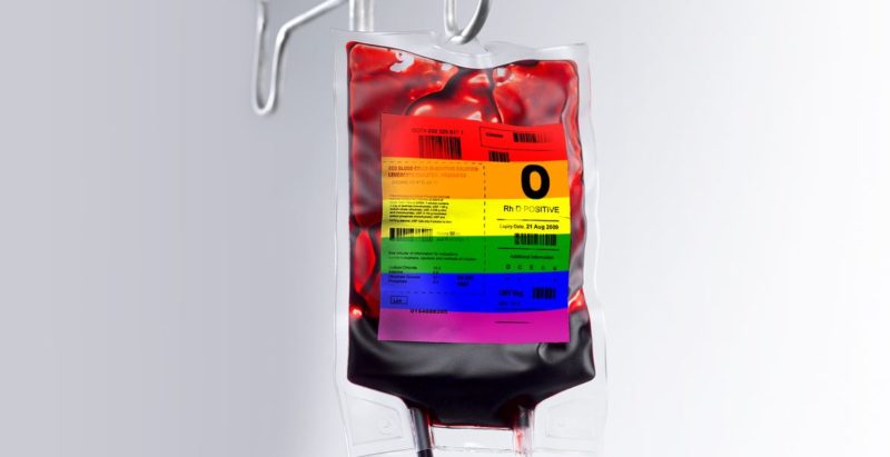 У Канаді дозволили геям бути донорами крові