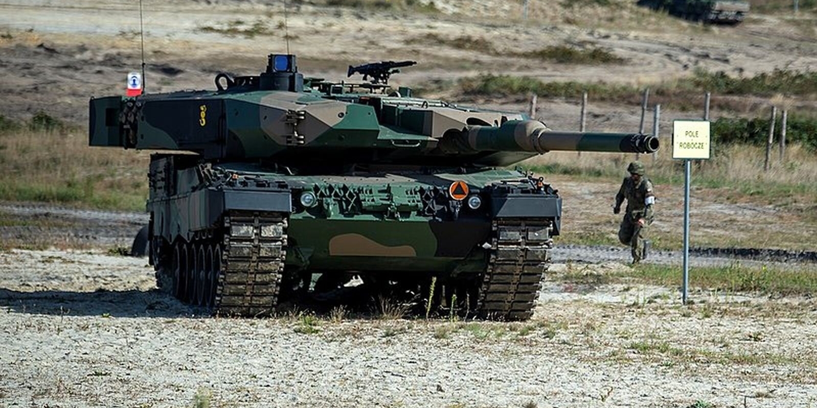 Країни НАТО уклали неформальну угоду не постачати танки Україні