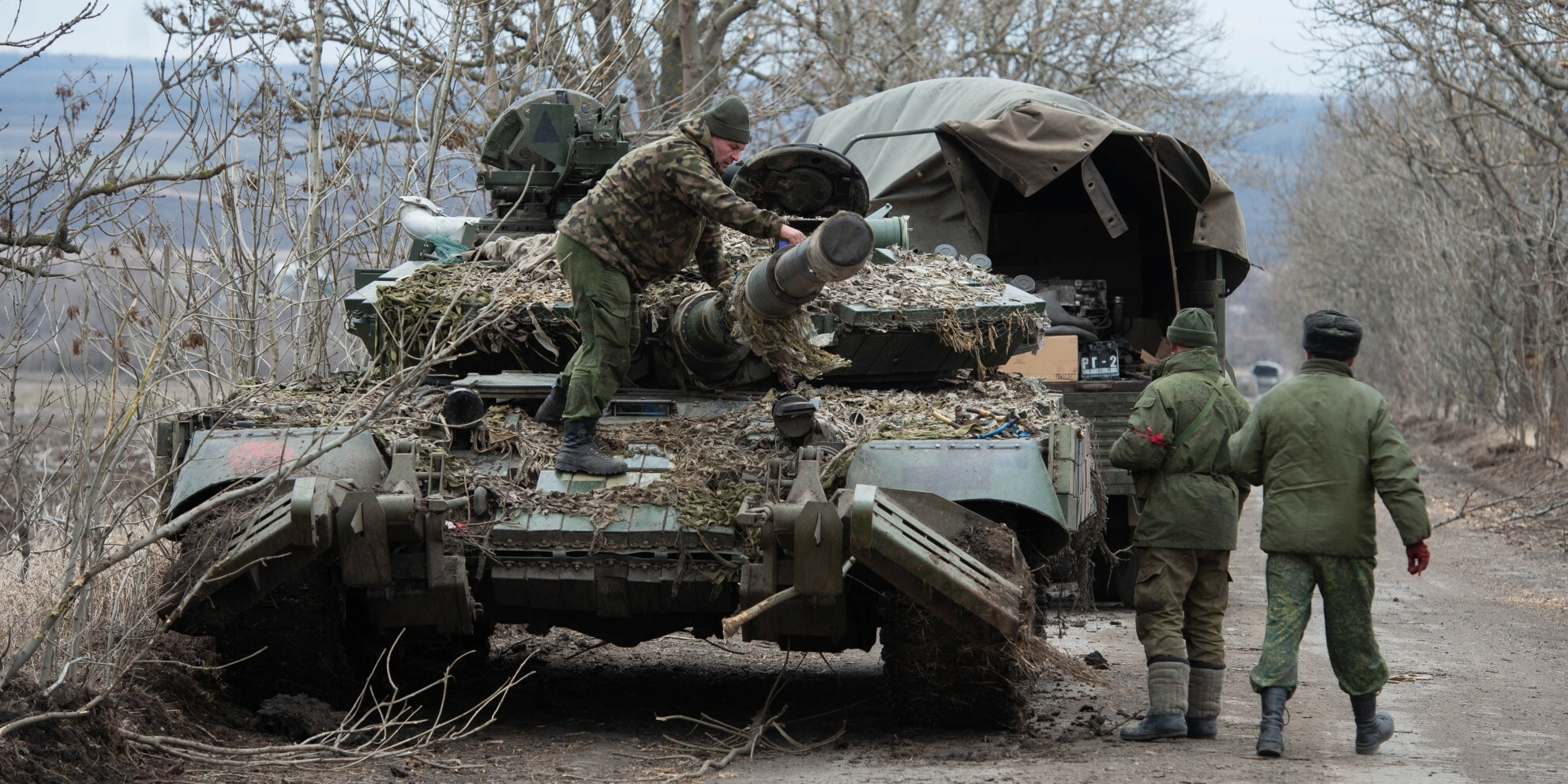 Російські війська демонструють ознаки виснаження і переходять на оборону